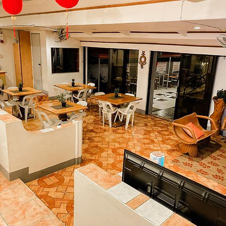 Mario's Travellers Inn Coron Esterno foto